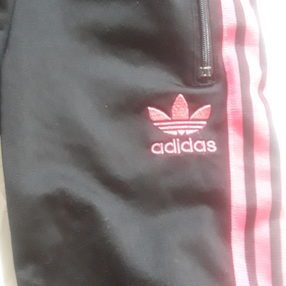 Adidas 2T black and pink stripes jumpsuit no offer - Picture 11 of 16